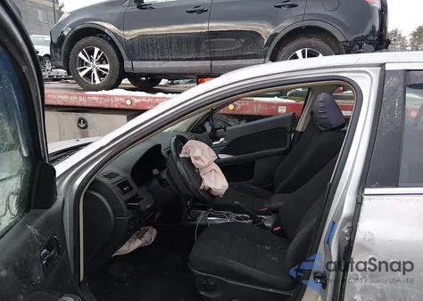 2010 Ford Fusion Hybrid from USA, damaged, VIN 3FADP0L33AR380512